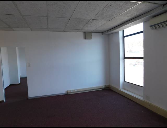 91M² OFFICE TO LET IN CRAIGHALL